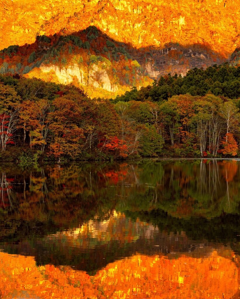 Things to do around Togkaushi. Mirror Pond